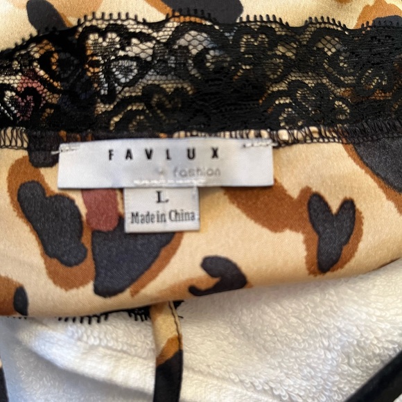 FAVLUX FASHION size large cami - Picture 3 of 17